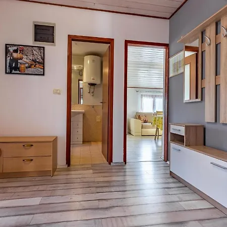 Apartment 3 Bedroom Nice In *