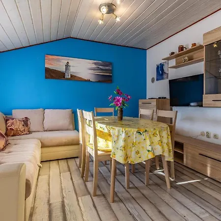 3 Bedroom Nice In * Pula