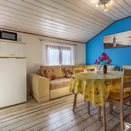 3 Bedroom Nice In *