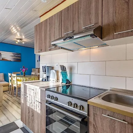 3 Bedroom Nice In Pula